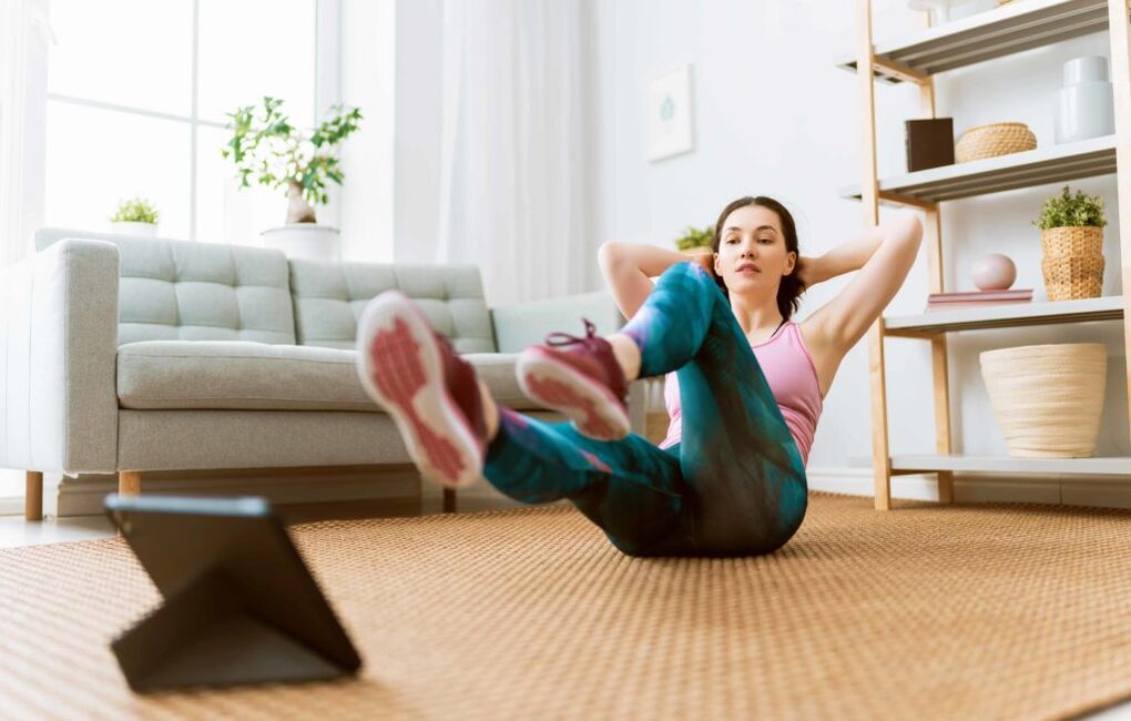 um conjunto de exercícios para perder peso na barriga e nas laterais em casa